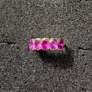 26. Jewelry BLOWOUT Purple 5 stone ring. No stamp.